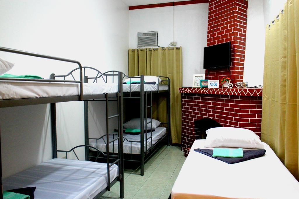 Tagaytay Garden Budgetel - City Center Tagaytay City Номер фото